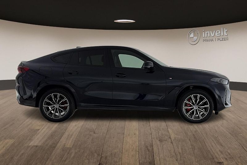 BMW X6 xDrive40d - fotka 2 z 26
