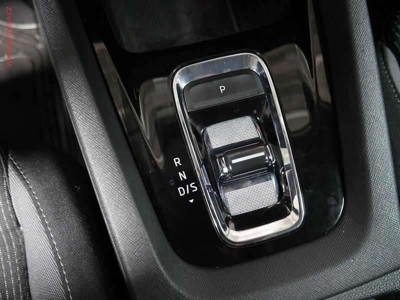 Škoda Octavia (2021) 2.0 TDi, Ambition, DSG, navi - fotka 20 z 21