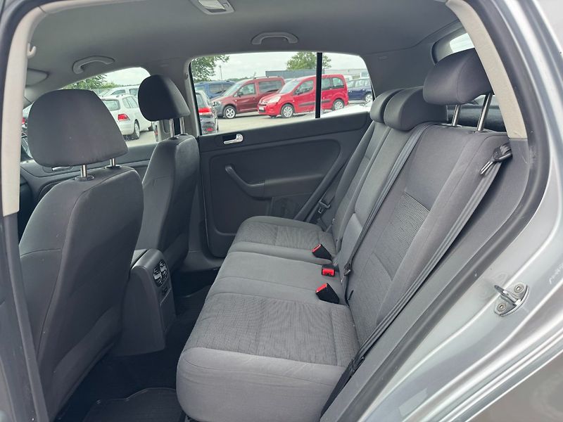 Volkswagen Golf Plus (2007) Comfortline 1.9 TDI 66kW - fotka 13 z 31