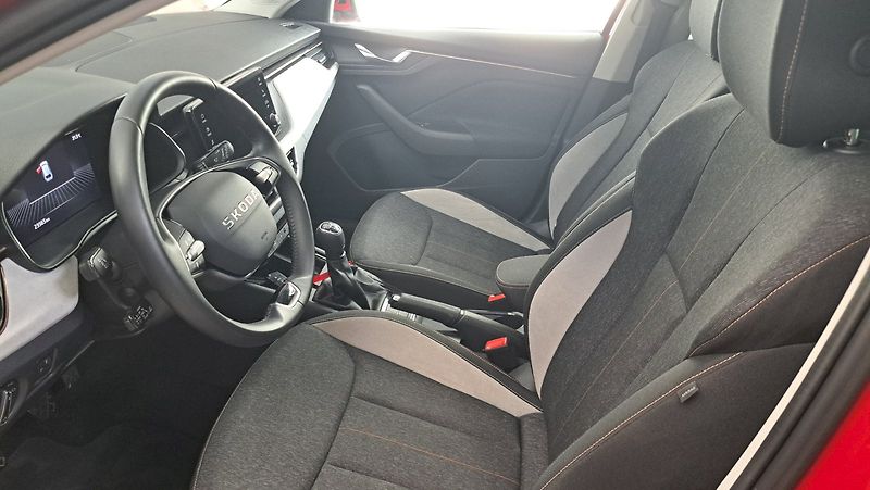Škoda Scala (2025) Top Selection 1,0 TSI 85 kW - fotka 11 z 23