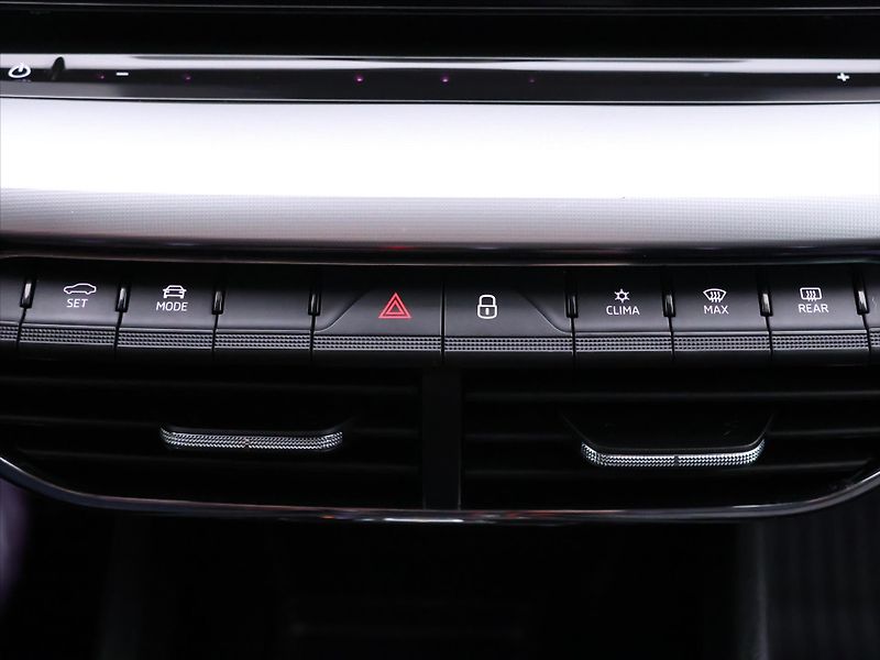 Škoda Octavia 2,0 TDI 85kW DSG Style CZ - fotka 30 z 39