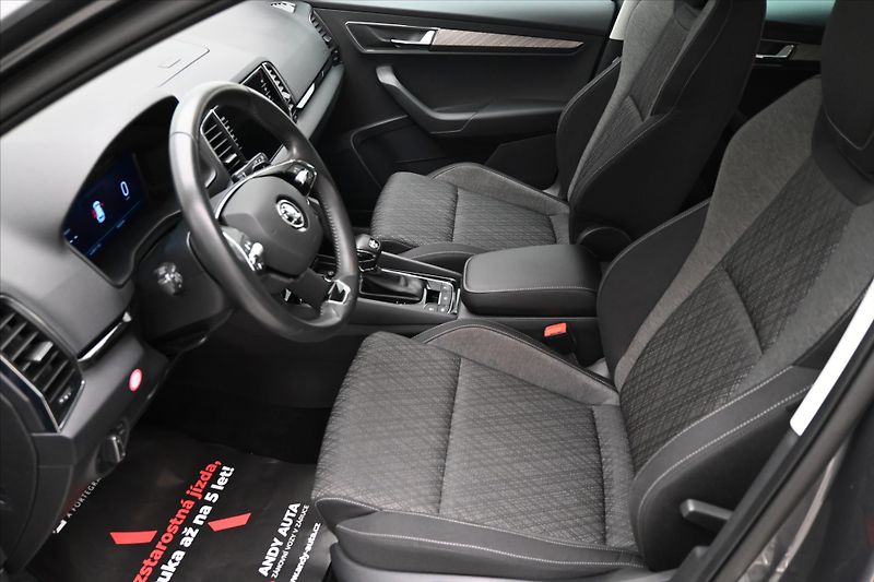 Škoda Karoq 2,0 TDI 110kW DSG 4x4 STYLE Zá - fotka 13 z 32
