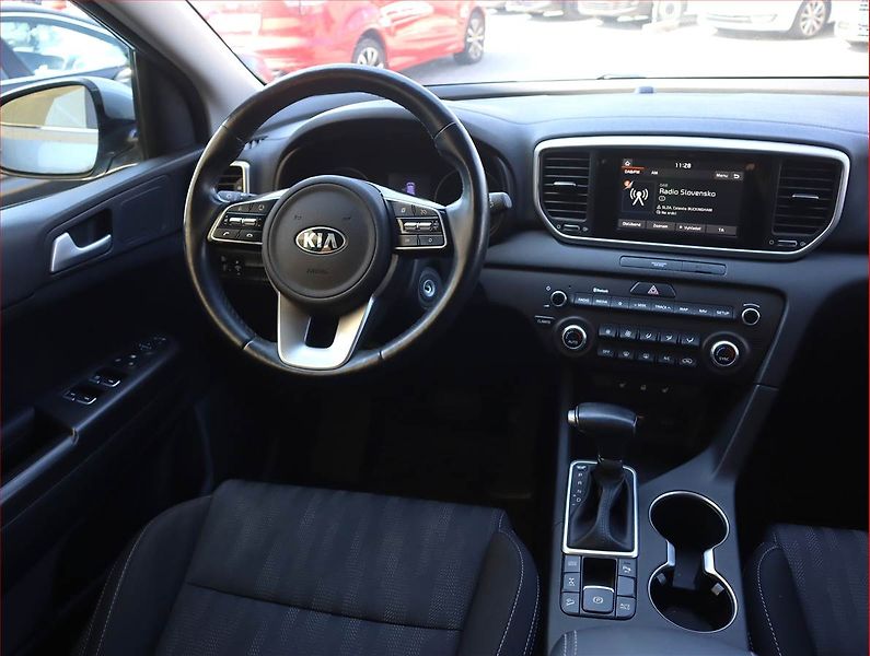 Kia Sportage (2019) 1.6 CRDi, 4X4, Automat - fotka 7 z 23