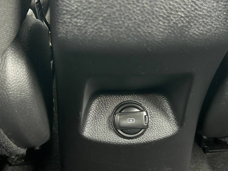 Kia Stonic (2020) 1,25 CVVT 61kW Exclusive - fotka 24 z 31