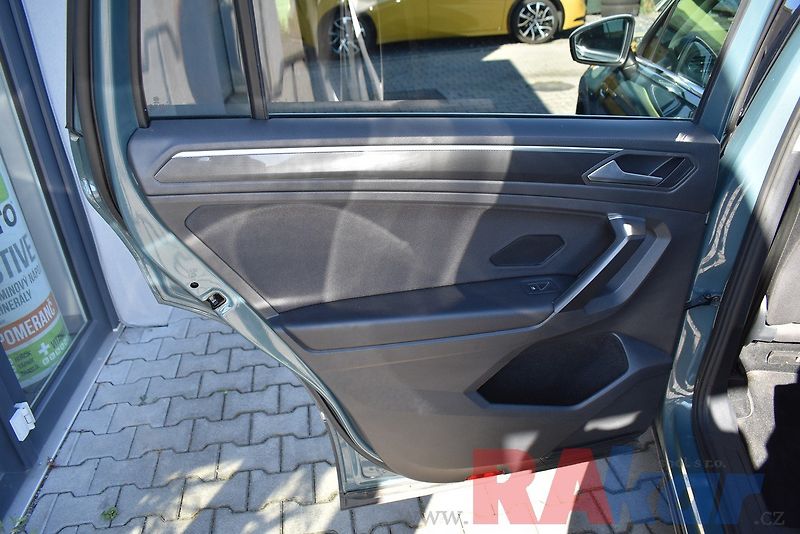 Volkswagen Tiguan Allspace (2021) Highline 2,0 TSI 4Motion,7míst - fotka 10 z 40