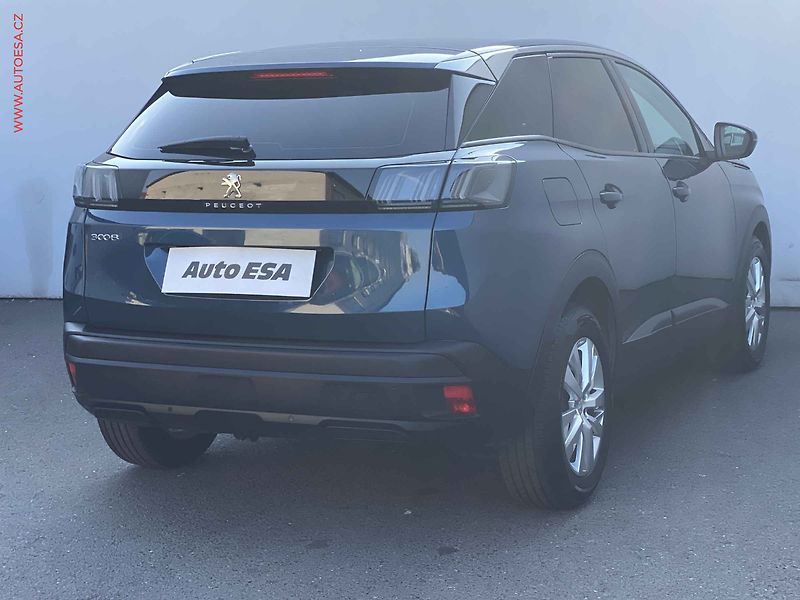 Peugeot 3008 (2021) 1.2 PT, ČR, AC, park.čidla - fotka 4 z 17