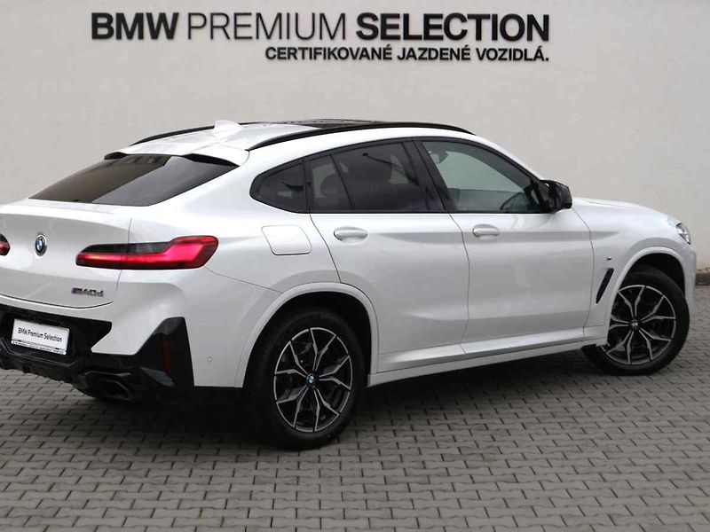 BMW X4 - fotka 2 z 10