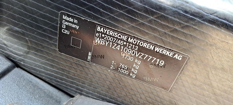 BMW i3 (2015) REX*LED*VÝBAVA*STAV*VÝHŘEV - fotka 37 z 42