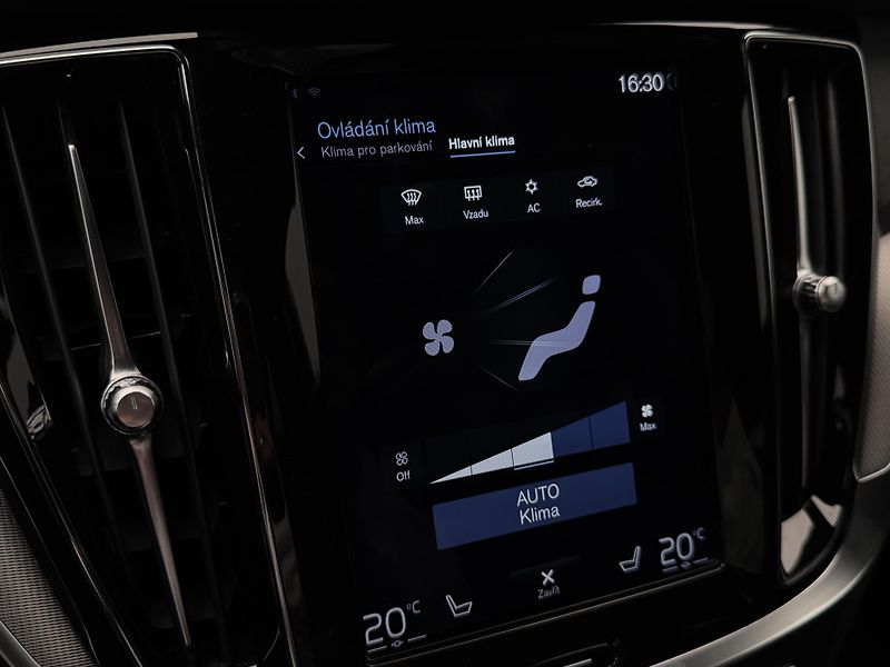 Volvo V60 T4 R-DESIGN AUT - fotka 41 z 47