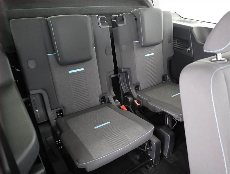 Ford Tourneo Connect (2025) Maxi 2.0 EcoBlue - fotka 18 z 21