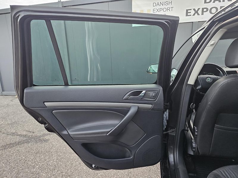 Škoda Octavia 1.9 TDI 77kW,KŮŽE,VÝHŘEVY - fotka 27 z 43