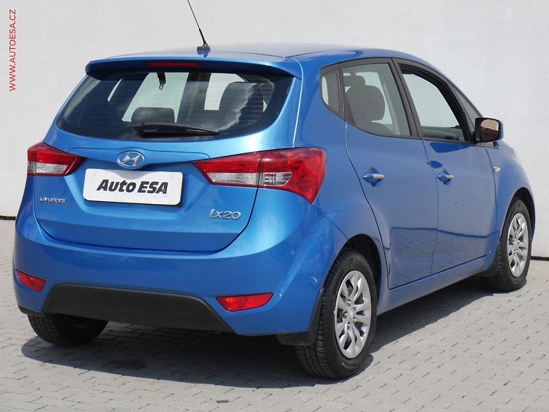 Hyundai ix20 (2015) 1.4 CRDi, ČR, AC - fotka 4 z 16