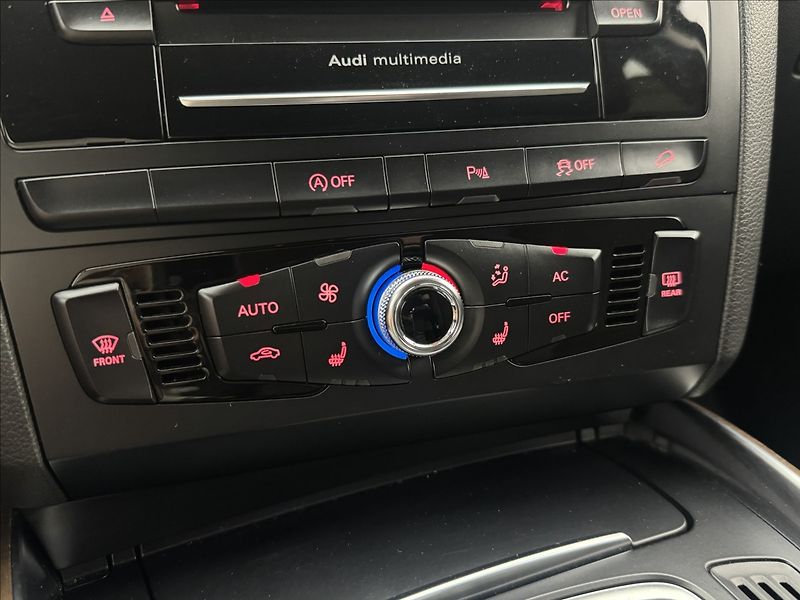 Audi Q5 3,0 4X4 EXCLUSIVE ROZVODY APOD - fotka 27 z 55