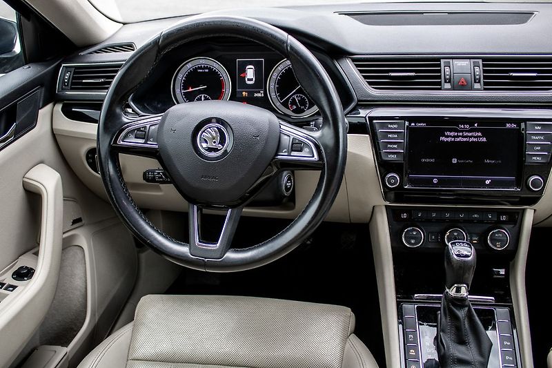 Škoda Superb Laurin Klement - fotka 12 z 44