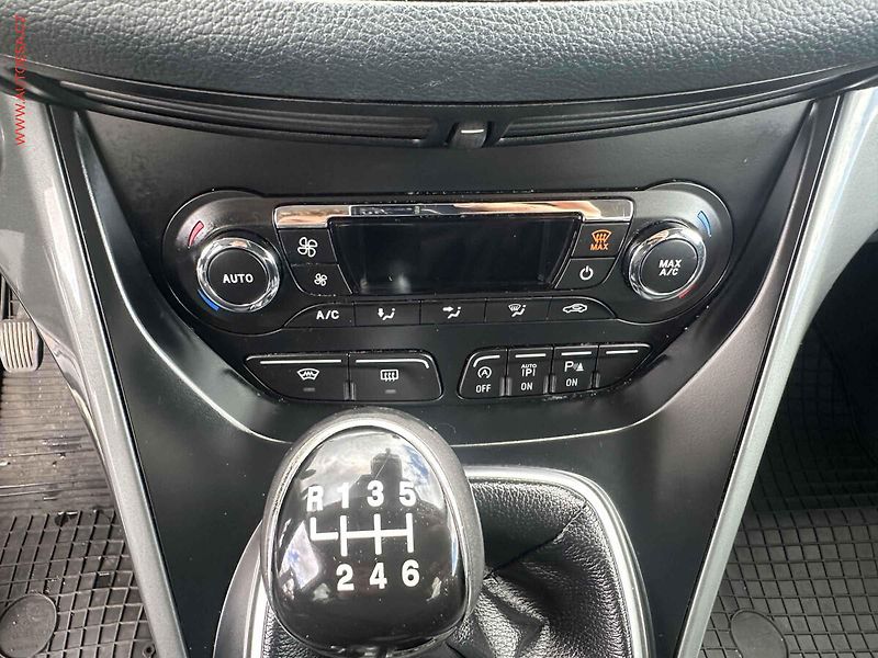 Ford Grand C-MAX (2013) 1.6TDCi, Navi, AC - fotka 14 z 17