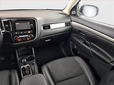 Mitsubishi Outlander (2015) 2.2 DI-D, 4X4, Automat - náhled 8