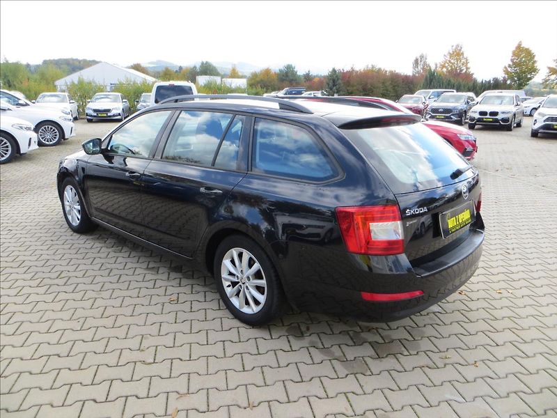 Škoda Octavia 1,2 TSI Ambition Plus DSG7 ČR - fotka 5 z 21