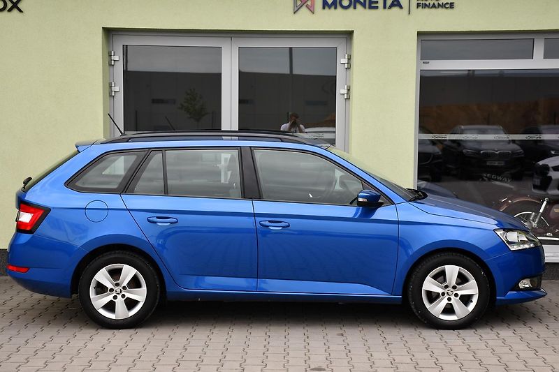 Škoda Fabia 1.0TSi 70kW AMBITION 1M ČR - fotka 12 z 33