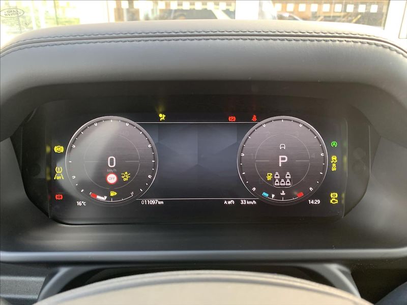 Land Rover Defender (2026) 130 D350 X AWD / 7 MÍST* - fotka 27 z 59