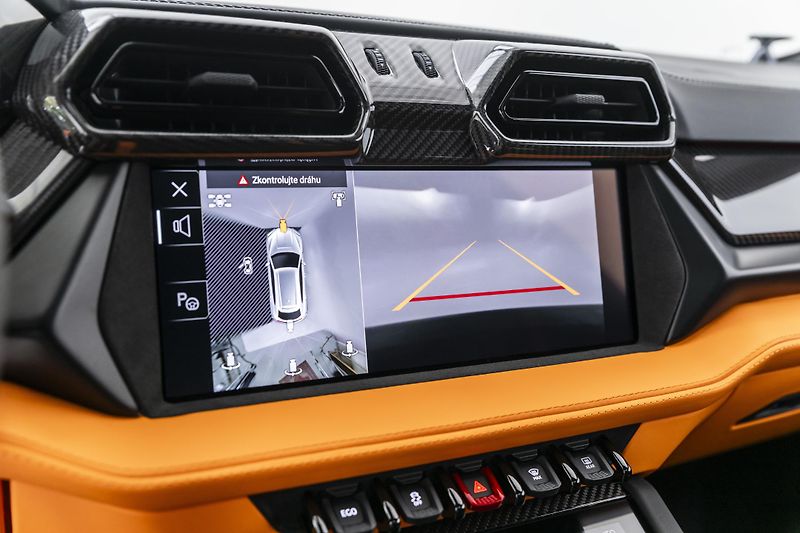 Lamborghini Urus - fotka 35 z 42
