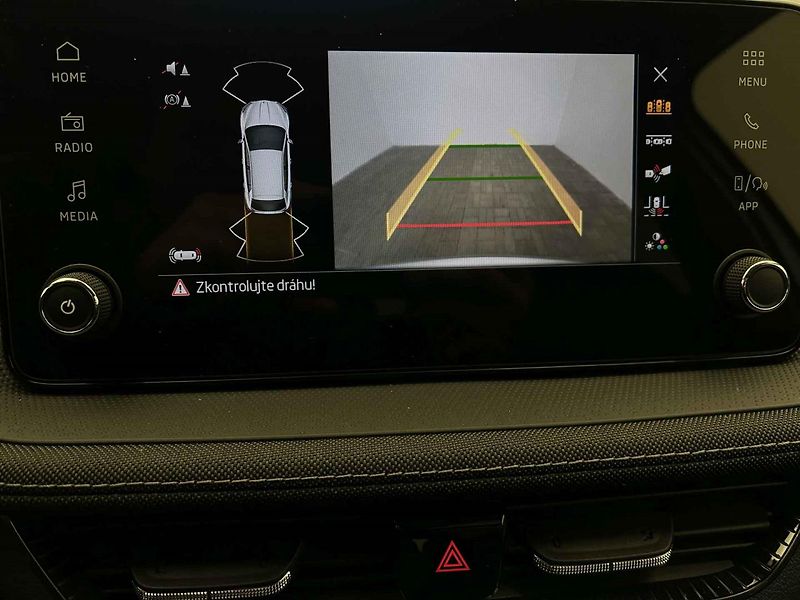 Škoda Fabia 1.0 TSI Top selection - fotka 16 z 28