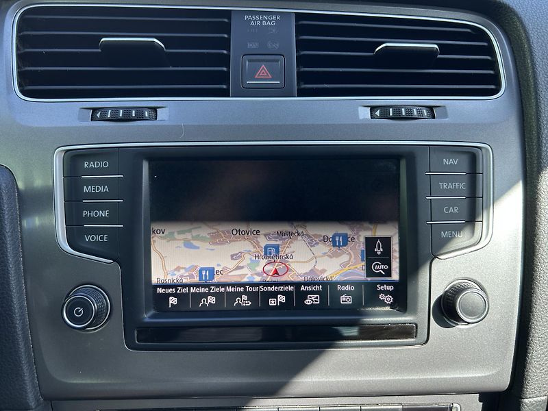 Volkswagen Golf (2016) 1.6 TDi 81 KW servisní kniha - fotka 19 z 41