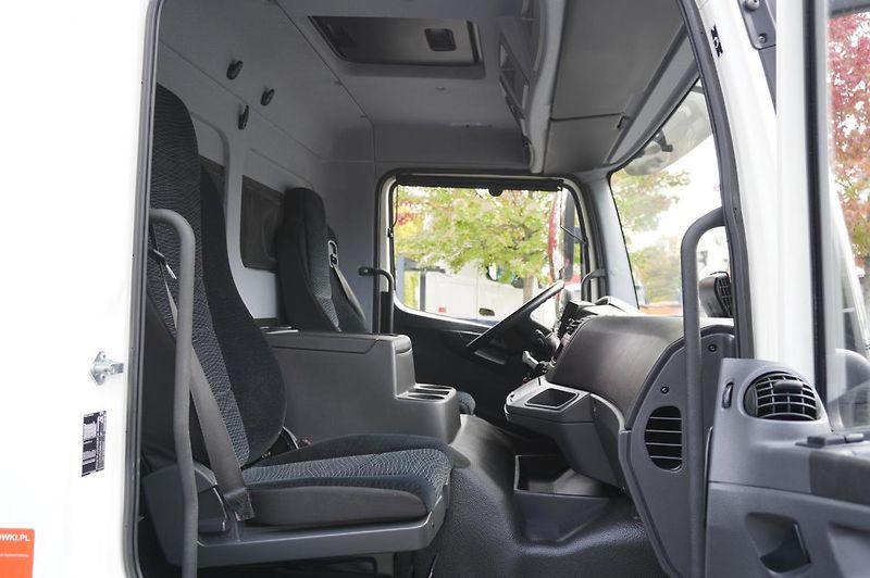 Mercedes-Benz (2018) Atego 1530 E6 Lamberet refrige - fotka 16 z 30