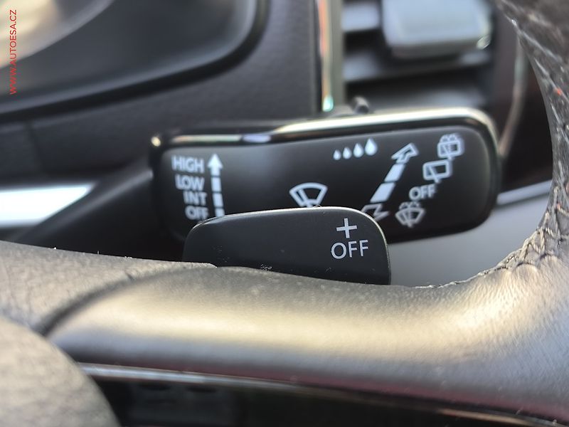 Škoda Karoq (2018) 1.5TSi, ČR, DSG, navi - fotka 22 z 27