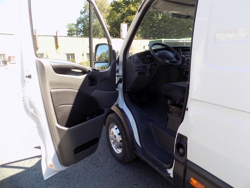 Iveco Daily (2012) 2,3 93KW 35 S 13 MAXI - fotka 10 z 44