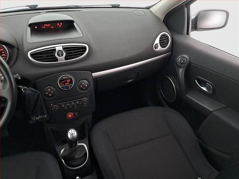 Renault Clio (2006) 1.6 16V, nová STK - fotka 8 z 15