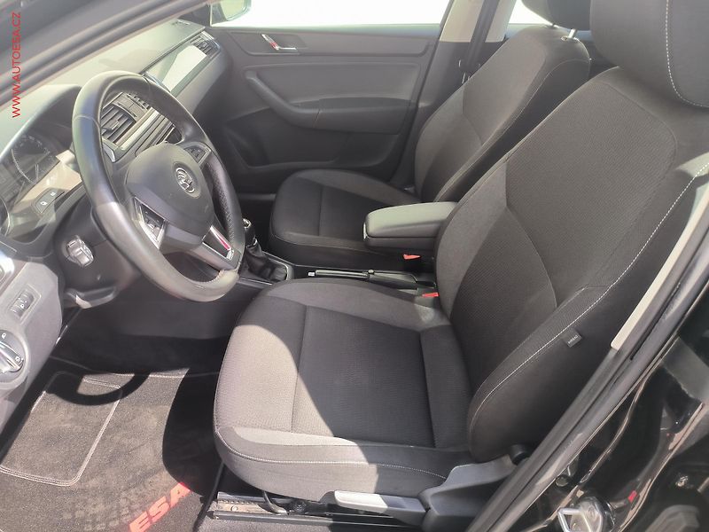 Škoda Rapid (2015) 1.2 TSi, Ambition, navi, TZ - fotka 9 z 17