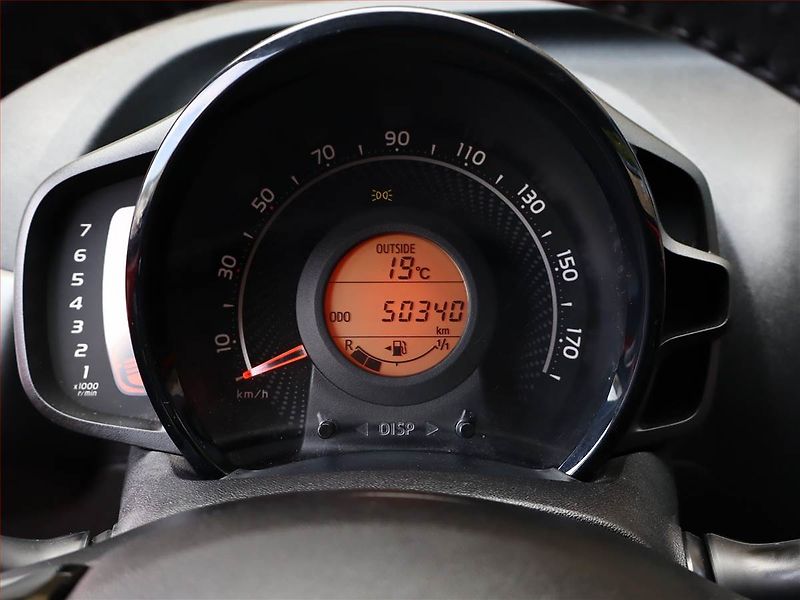 Toyota Aygo (2021) 1.0 VVT-i, ČR,1.maj - fotka 9 z 17