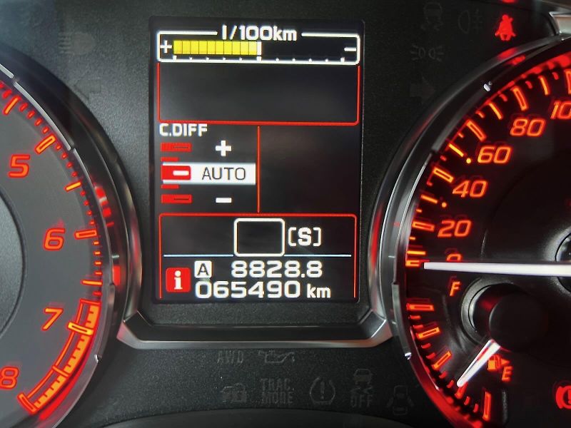 Subaru WRX STI (2016) 2.5 BOXER 221kW SPORT HK CZ - fotka 30 z 32