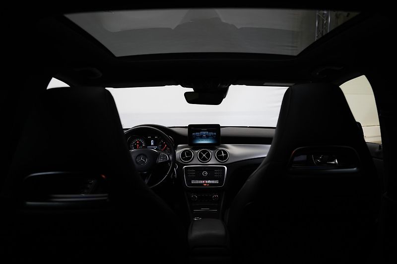 Mercedes-Benz CLA - fotka 25 z 27