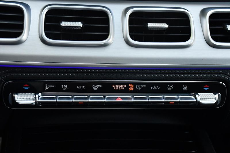 Mercedes-Benz GLE 350DE 4MATIC - fotka 26 z 42