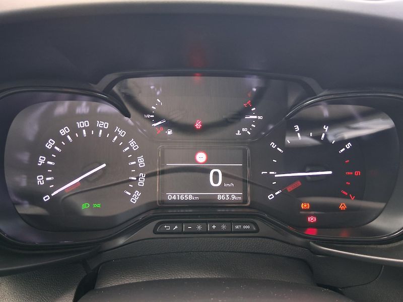 Toyota ProAce City Verso SHUTTLE 1.2 TURBO 81 kW    - fotka 12 z 20