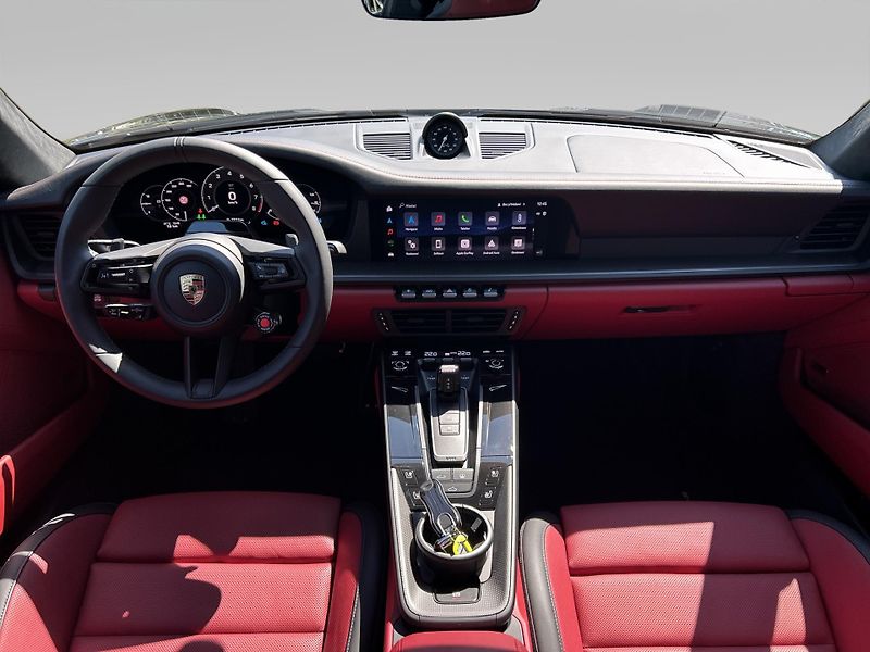 Porsche 911 (2026) Carrera 4S - fotka 17 z 30