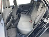 Hyundai ix35 (2013) 1.6 GDi, AC, TZ - náhled 10