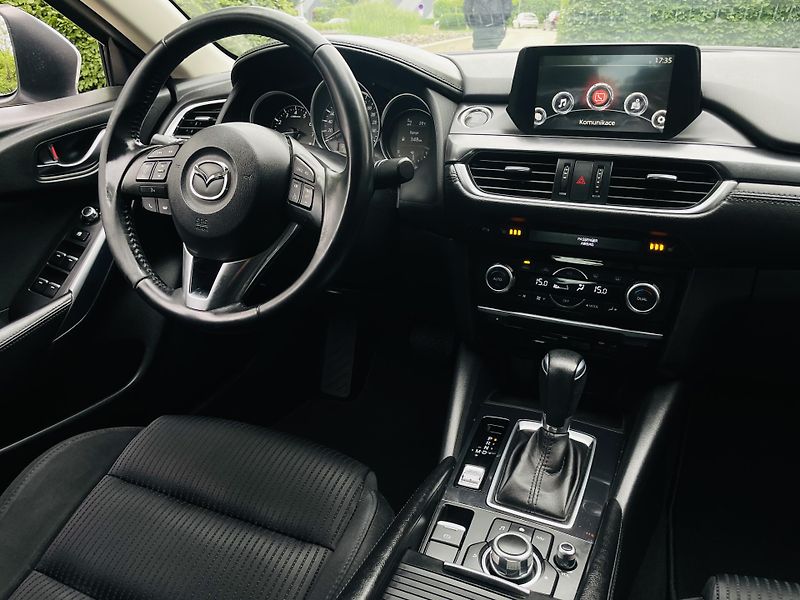 Mazda 6 2.0i AUTOMAT 1MAJITEL SERVISKA - fotka 23 z 45