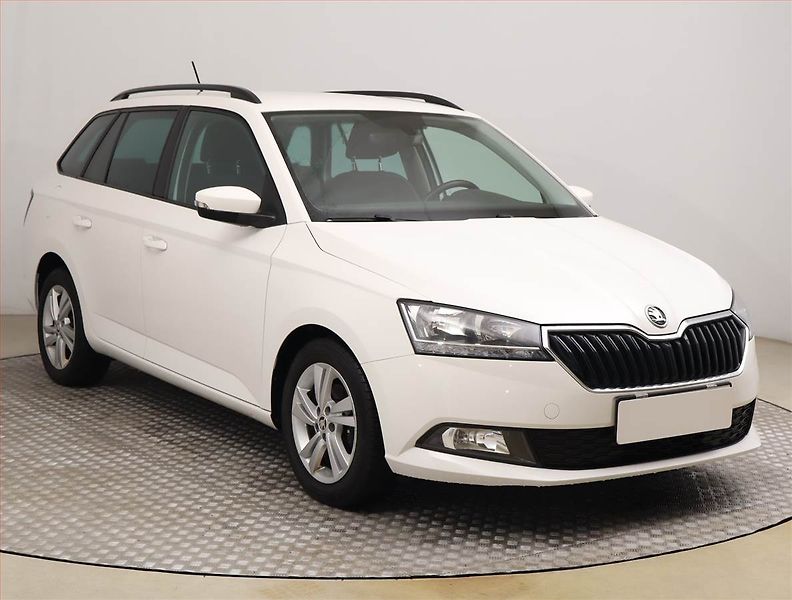 Škoda Fabia (2022) Ambition 1.0 TSI, ČR,1.maj - fotografie inzerátu