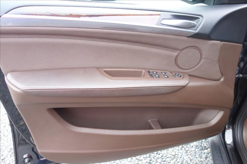 BMW X5 40d 225KW,xDRIVE,PANORAMA. - fotka 15 z 50