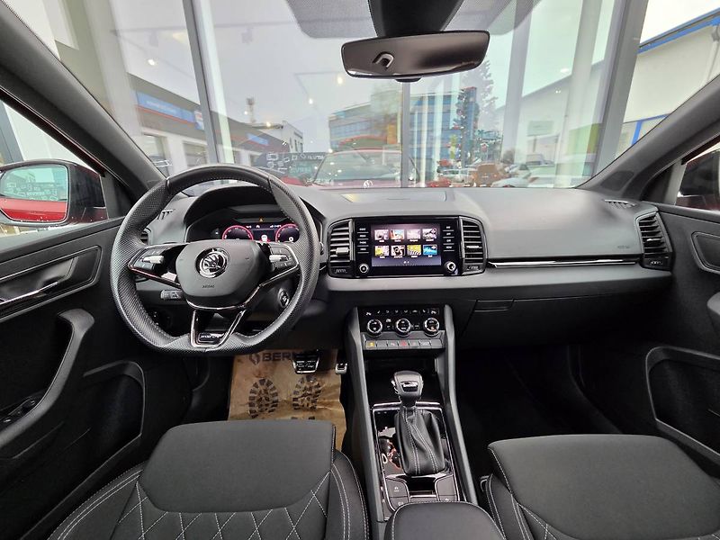 Škoda Karoq Sportline 1.5 TSI DSG tažné - fotka 15 z 45