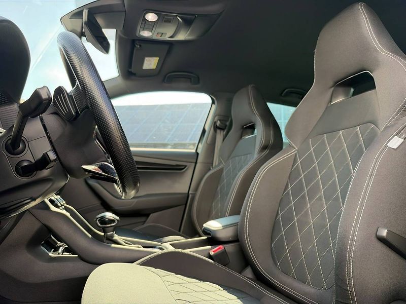 Škoda Karoq SportLine Exclusive 2,0 TDI 11 - fotka 8 z 35