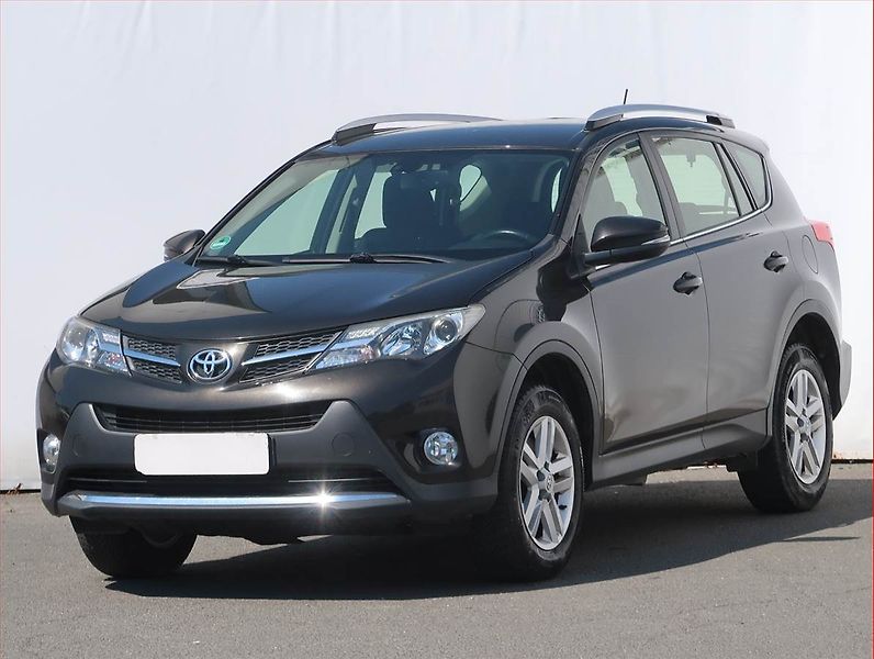 Toyota RAV4 (2014) 2.0 D-4D, Serv.kniha, Tempomat - fotka 2 z 19