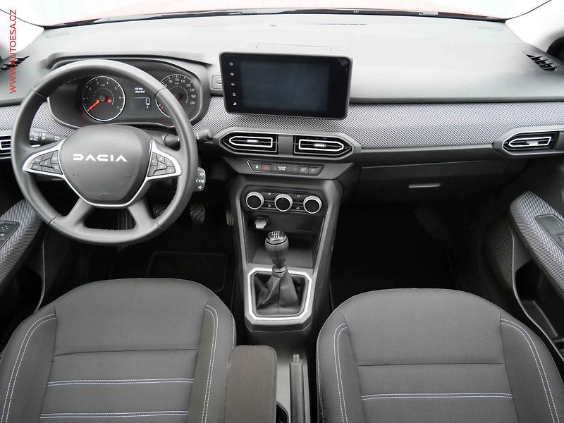 Dacia Jogger (2023) 1.0TCe, Exception - fotka 8 z 27