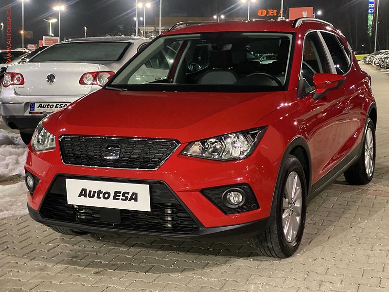 Seat Arona (2021) 1.0TGi, Style, kamera, +kola - fotka 3 z 19