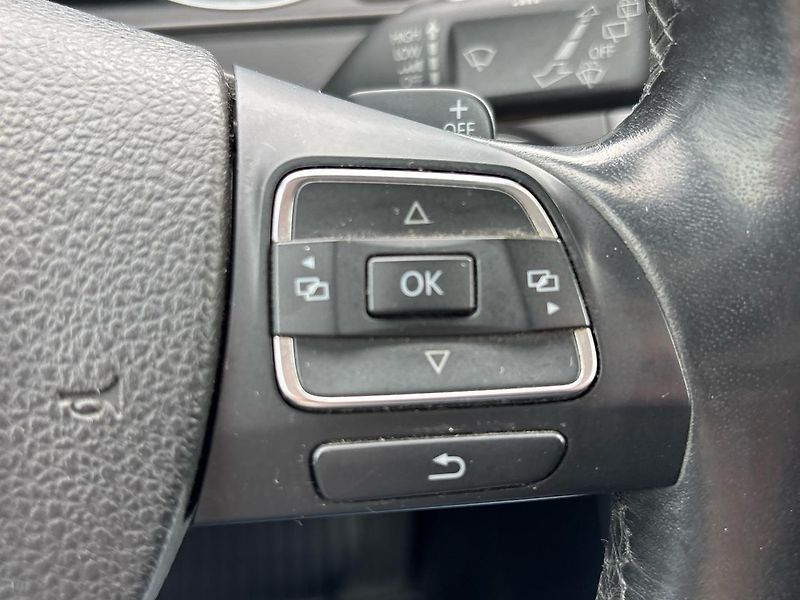 Volkswagen Passat DSG COMFORTLINE - fotka 25 z 26