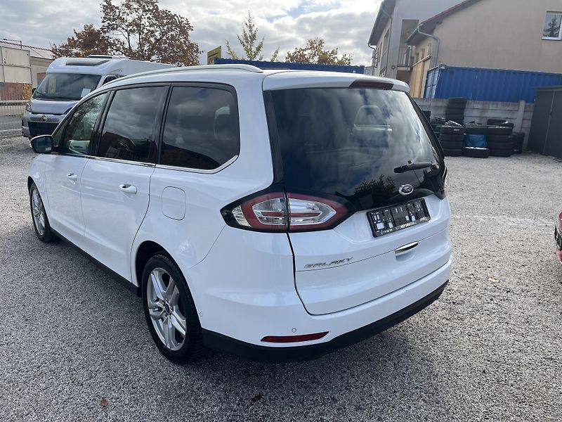 Ford Galaxy (2019) 2.0TDCi 177kw Titanium - fotka 5 z 24