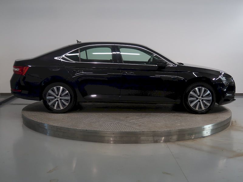 Škoda Superb (2021) STYLE 1.5TSI 110KW DSG - fotka 8 z 37