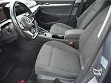 Volkswagen Golf (2021) 1.5 TSi, 2.maj,ČR, Life, LED - náhled 9